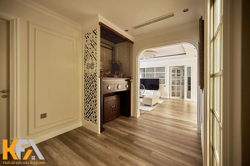 Khu vực thờ tự được bố trí vào một góc riêng yên tĩnh, ít tiếng ồn và ít người qua lại