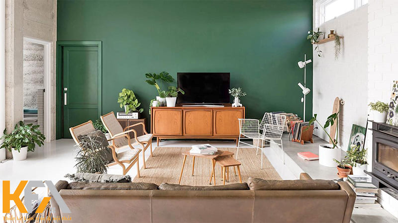 Trang trí nhiều cây xanh trong nhà cũng là một cách làm hay